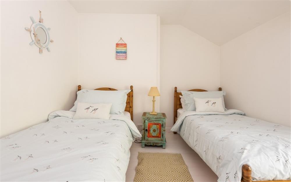 Twin bedroom (photo 2) at Bridgend House in Polperro