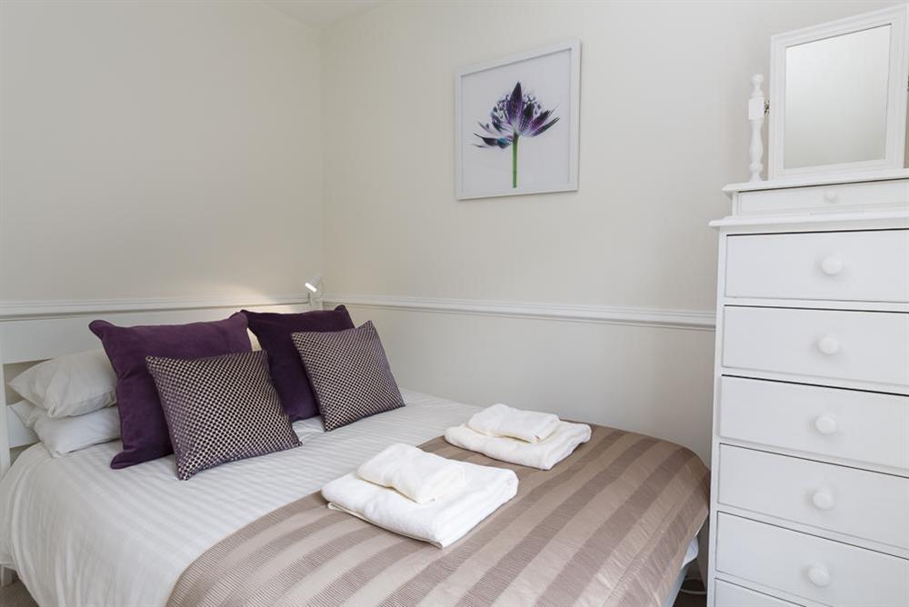 Small double room (4'6" bed only accessible from one side) at Brierdene in , Salcombe