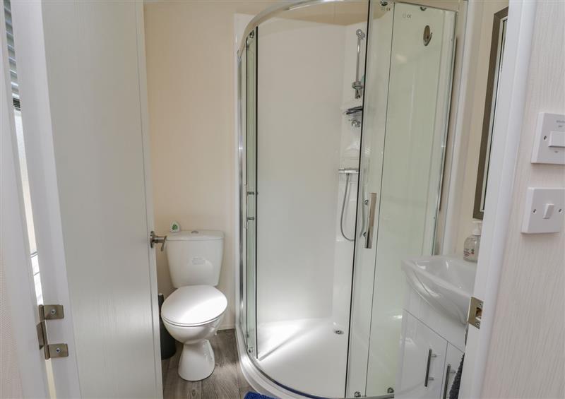 The bathroom at Brighter Daze, Carnaby near Bridlington
