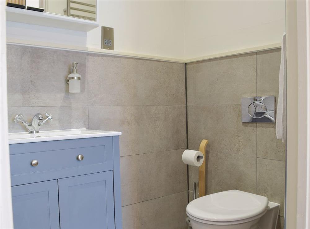 En-suite at Bristol House in New Quay, Cardigan, Dyfed