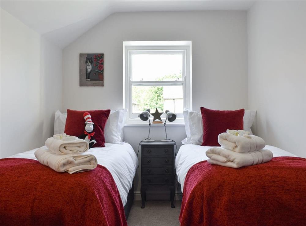 Twin bedroom at Brittain House in Richmond, North Yorkshire