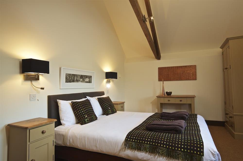 Second en suite double, also with King-size bed at Broad Downs Barn in Malborough, Nr Salcombe