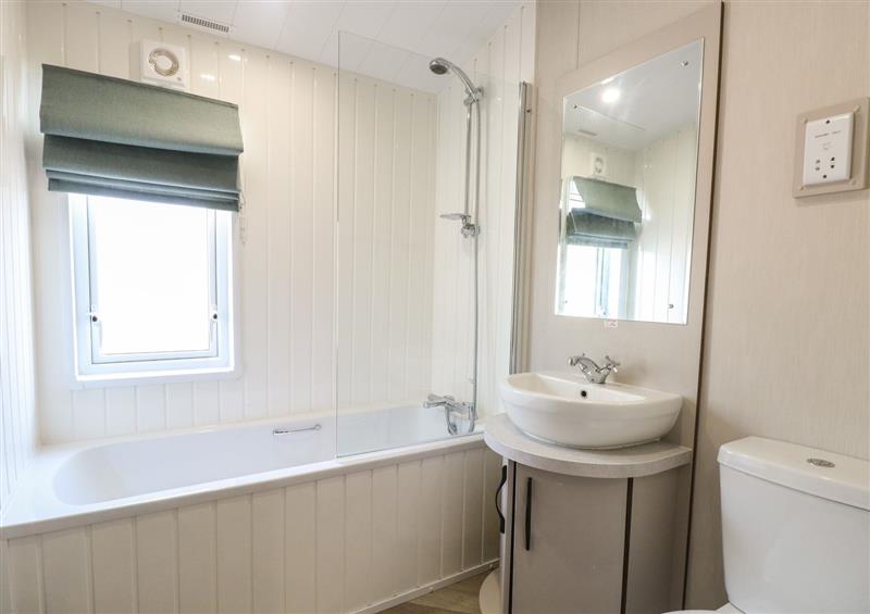 Bathroom (photo 3) at Broadland Sands Lodge, Corton