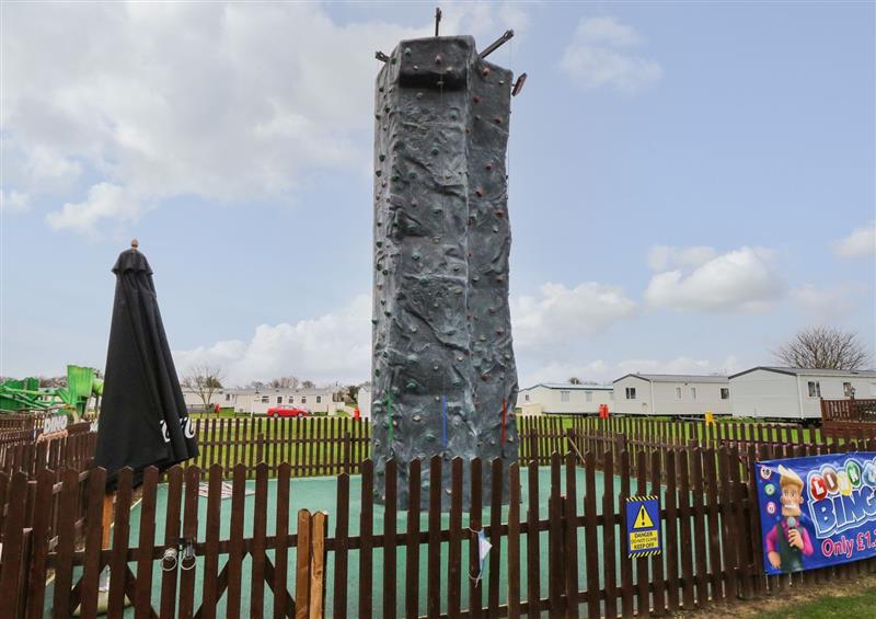 Enjoy the garden at Broadland Sands Lodge, Corton