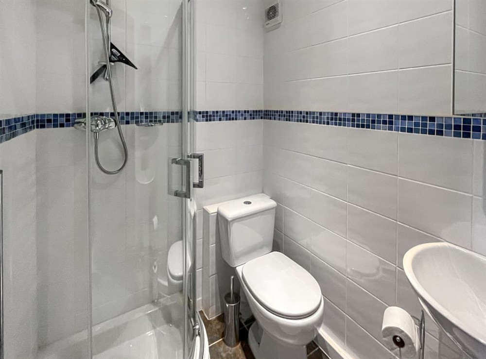 Bathroom (photo 2) at Broadlea in North Green, Nottinghamshire