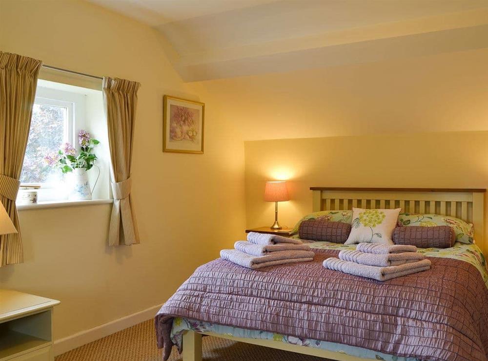 Welcoming double bedroom at Broadoak Barn in Ellesmere, Shropshire