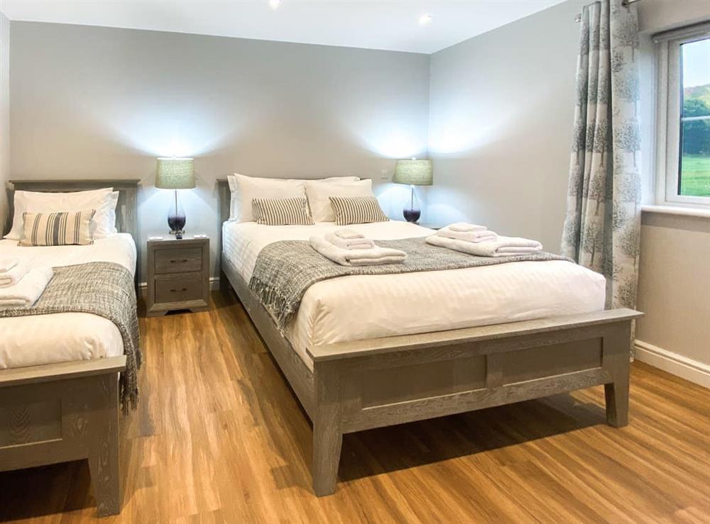 Family bedroom at Brockdale Barn in Ruckland, Lincolnshire