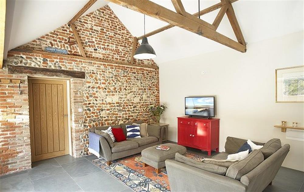 round floor: Spacious, open plan kitchen/sitting and dining area at Bromholm Barn, Ridlington