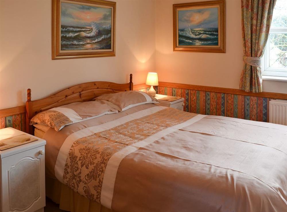 Comfortable double bedroom at Brompton Lodge in Potter Brompton, Scarborough, N. Yorks., North Yorkshire