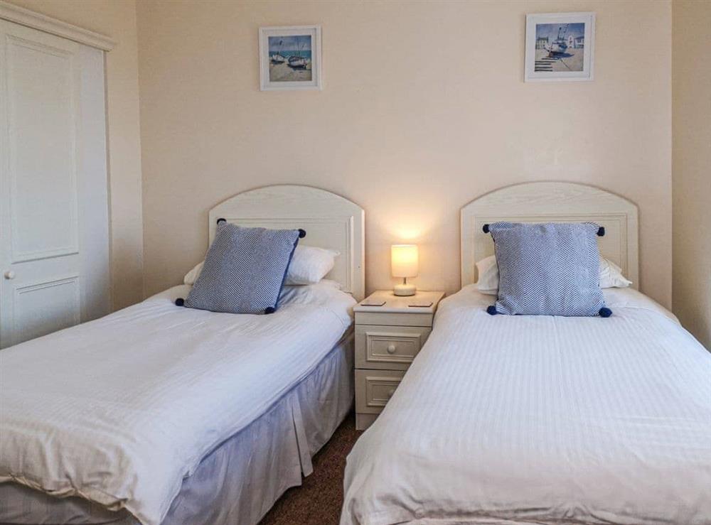 Twin bedroom at Alwen Cottage, 