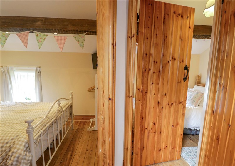 One of the 2 bedrooms (photo 2) at Brondderwen, Blaenau Ffestiniog