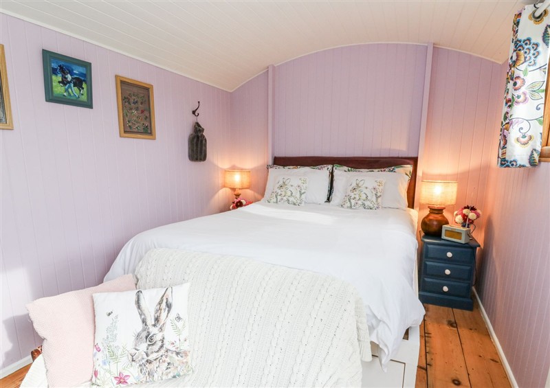 This is a bedroom at Brondel Luxury Shepherds Hut, Aberystwyth