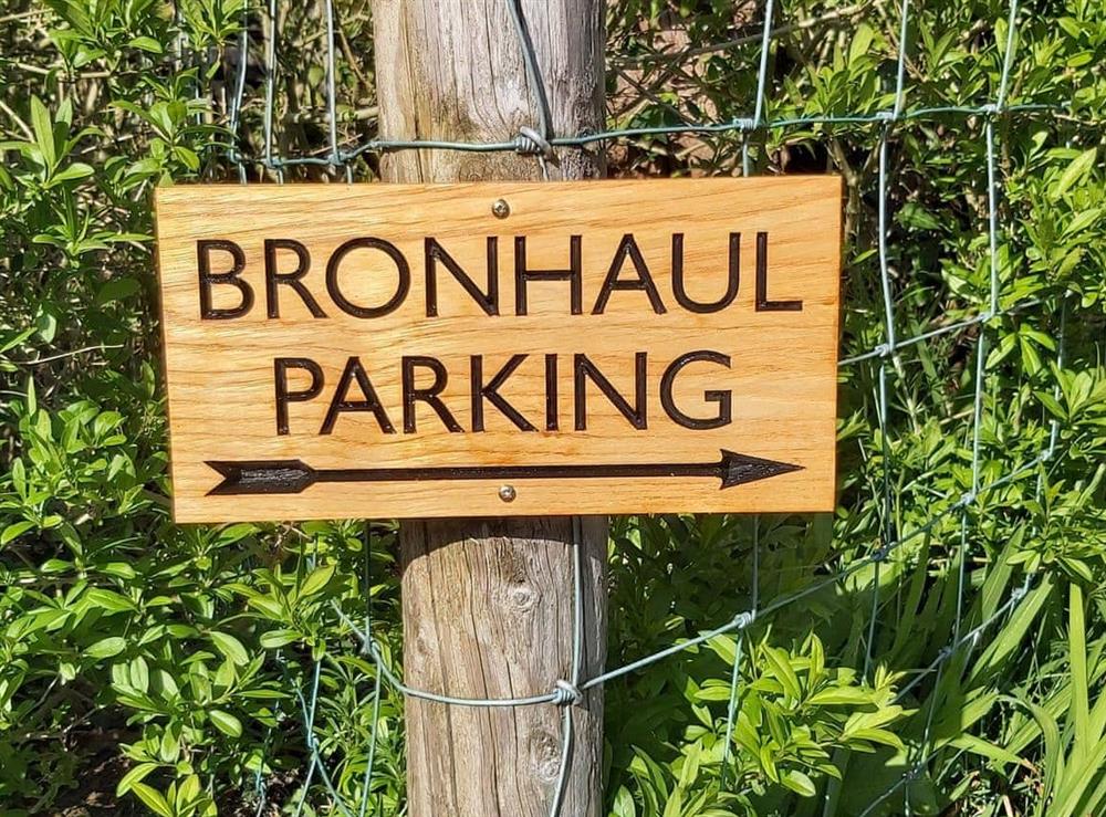 Parking (photo 2) at Bronhaul in Dolfach, near Llanbrynmair, Powys
