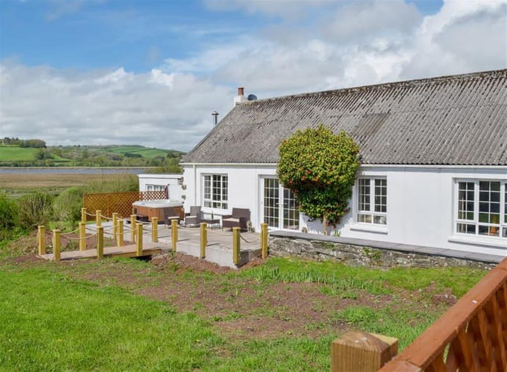 holiday cottages near carmarthen