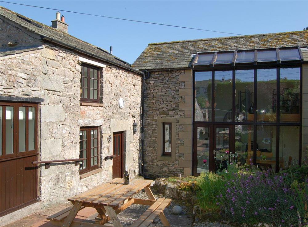 Brook Cottage in Askham, near Penrith, Cumbria sleeps 4