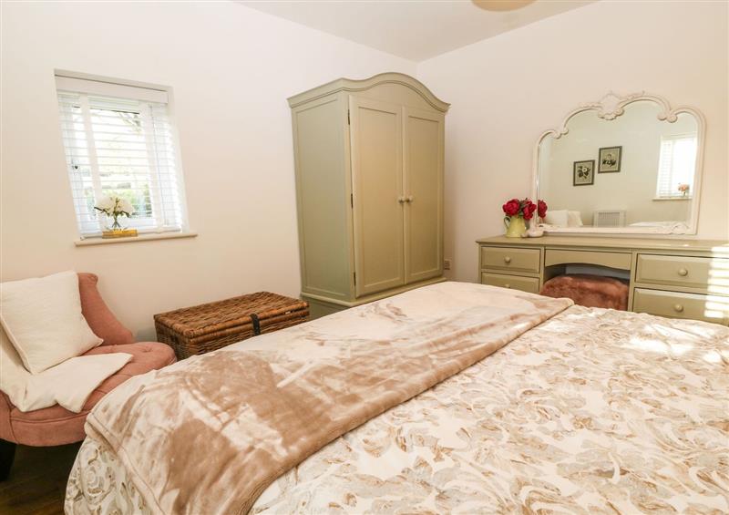 A bedroom in Brook Cottage at Brook Cottage, Llangoed near Beaumaris