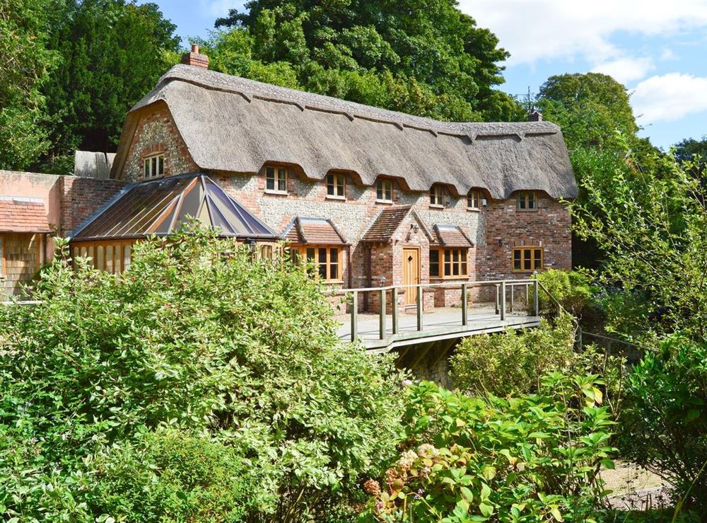 Brook Cottage in Uplyme, near Lyme Regis, Devon sleeps 6