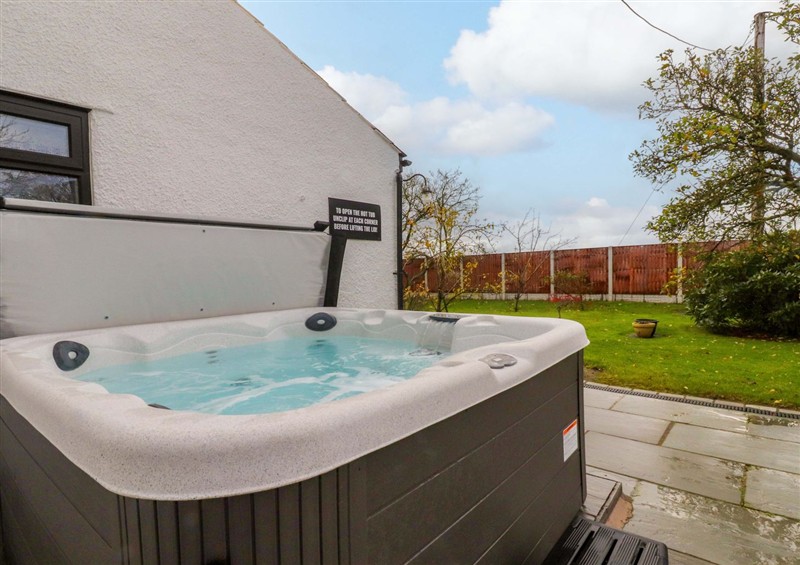 There is a hot tub at Brook House, Broughton