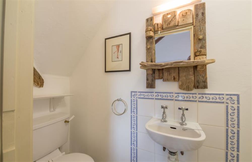 First floor: Master bedroom en-suite shower room (photo 2) at Brooke Cottage, Great Walsingham
