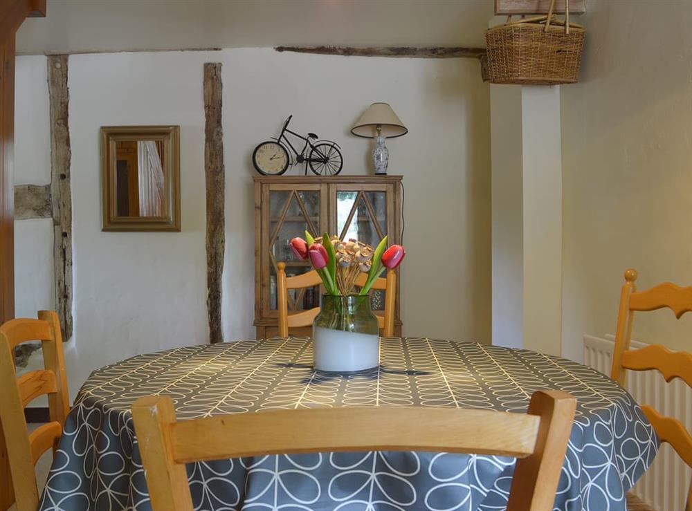 Charming dining room at Jasmine Cottage, 