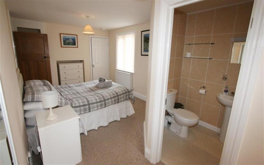 Master double with ensuite at Brookfield in Mawgan Porth