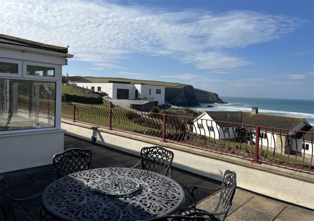 Outside terrace at Brookfield in Mawgan Porth