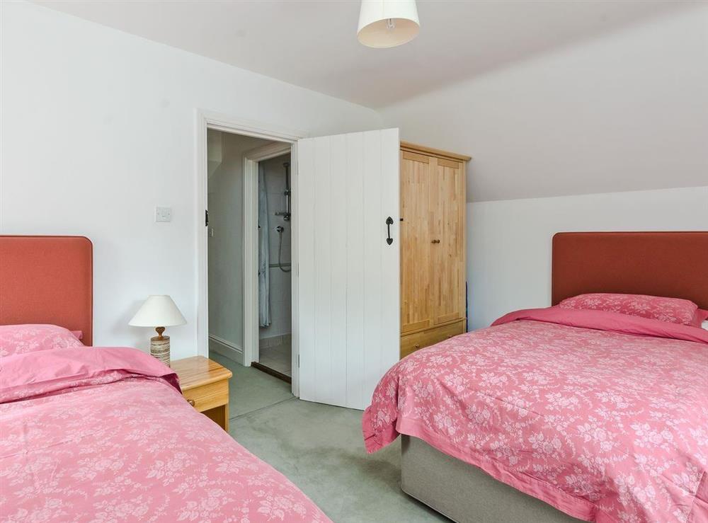 Twin bedroom at Brookside Cottage in Beeley, near Chatsworth, Derbyshire
