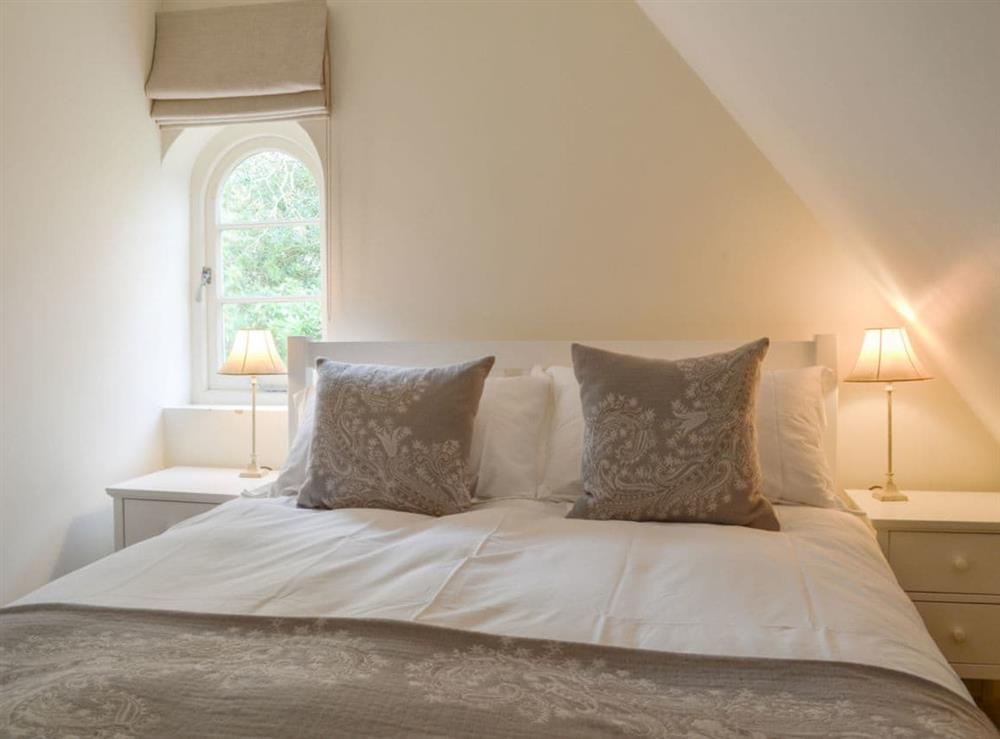 Comfy double bedroom at Brookside Cottage in Burley, near Ringwood, Hampshire