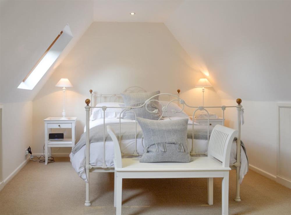 Delightful double bedroom at Brookside Cottage in Burley, near Ringwood, Hampshire