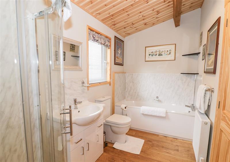 Bathroom (photo 2) at Brookside Lodge, Defford