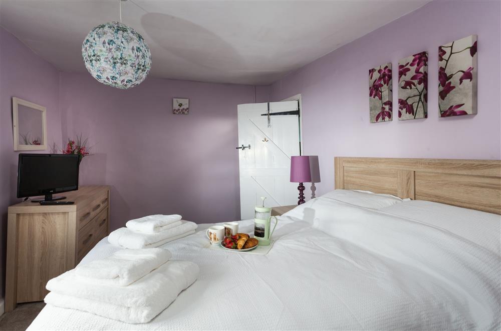 Brookview, Cotswolds: Bedroom two with 4ft6 double bed  at Brookview, Lower Swell, Nr Stow-on-the-Wold