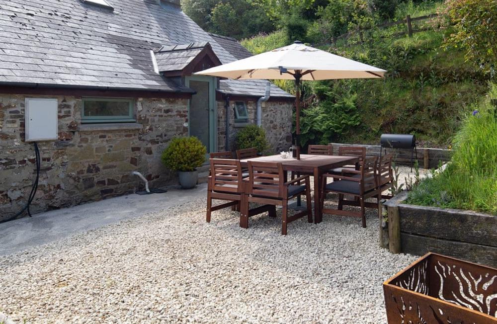 The setting (photo 2) at Broomhill Cottage in Llawhaden Narberth, Pembrokeshire, Dyfed