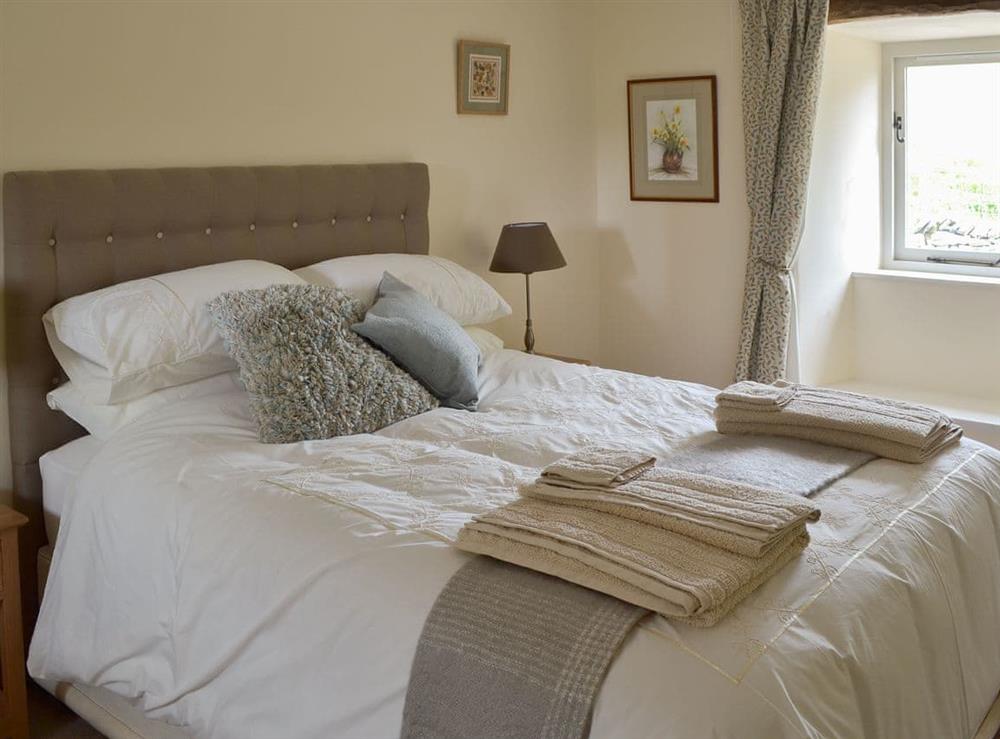 Kingsize double bedroom at Brow View Cottage in Ravenstonedale, near Kirkby Stephen, Cumbria