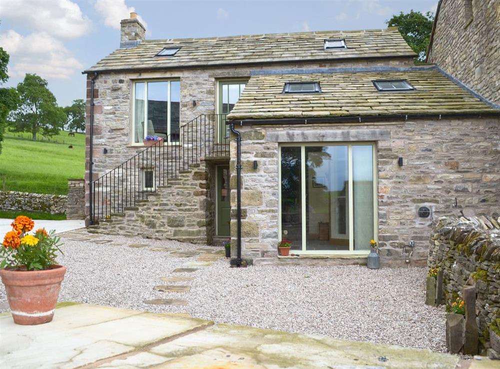 Lovingly restored barn conversion at Brow View Cottage in Ravenstonedale, near Kirkby Stephen, Cumbria