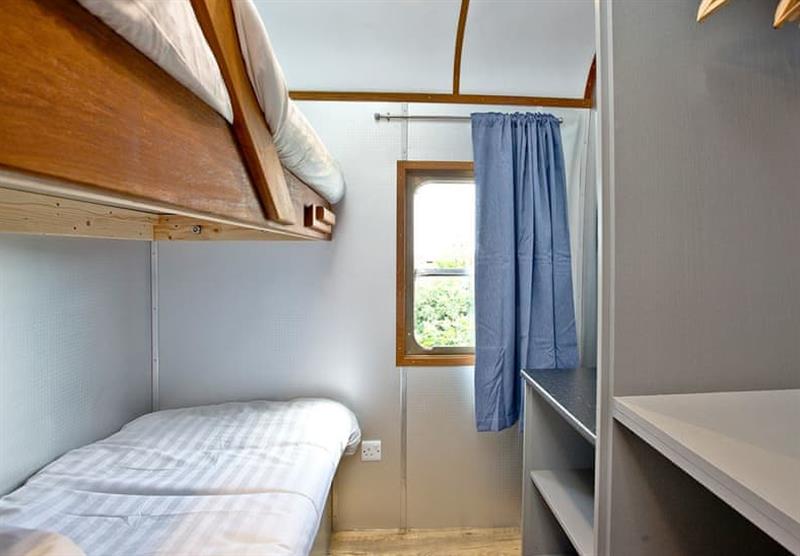 Bunk beds in Brunel Boutique Railway Carriage 3
