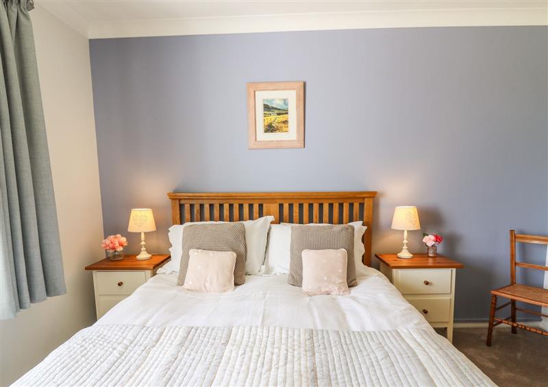 One of the 2 bedrooms at Bryn Alaw, Newport