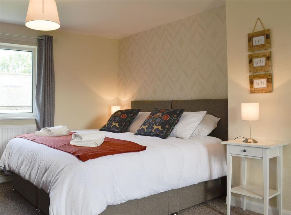 Comfortable bedroom with zip link twin beds at Bryn Boda in Nantglyn, near Denbigh, Conwy, Clwyd