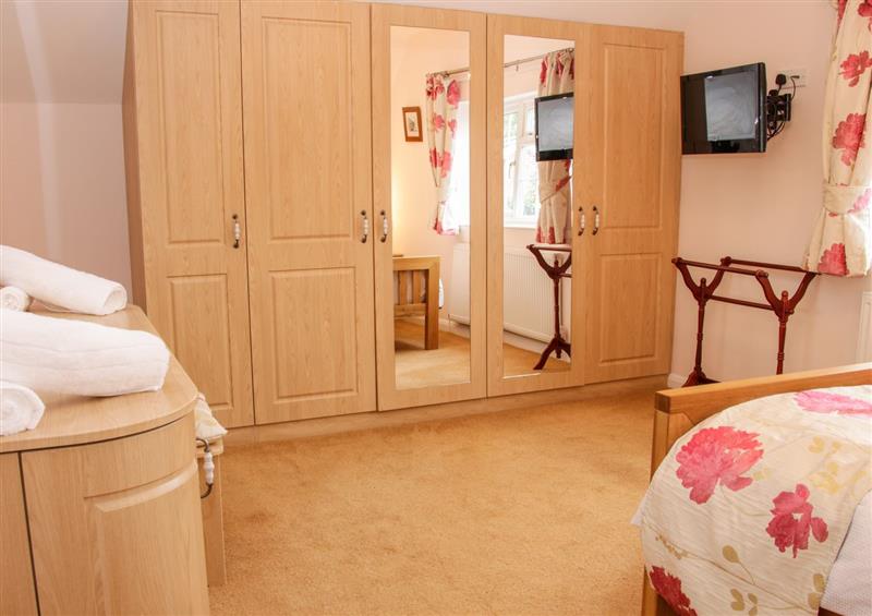 One of the 5 bedrooms (photo 2) at Bryn Celyn, Trefonen