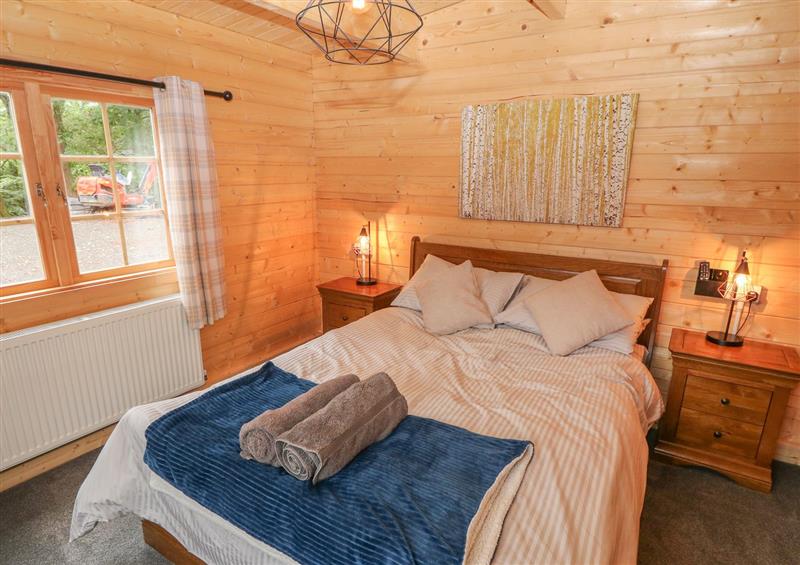 This is a bedroom at Bryn Derwen Lodge, Bethesda