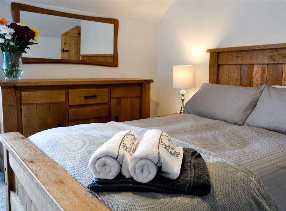 Double bedroom with en-suite shower room at Bryn Hyfryd in Maenan, near Llanrwst, Clwyd