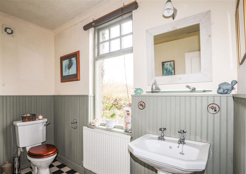 Bathroom at Bryn Meillion, Rhiw near Sarn Meyllteyrn