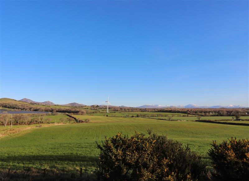 Rural landscape (photo 4) at Bryn Moelyn Cottage, Yr Efail near Morfa Nefyn