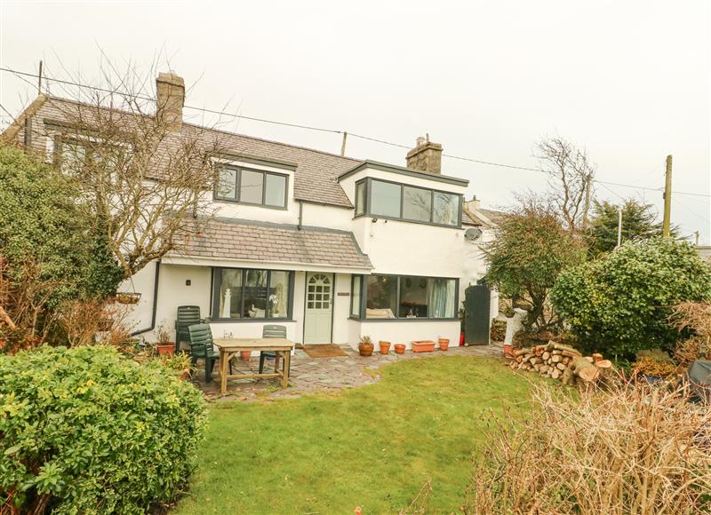 The setting of Bryn Teg Cottage