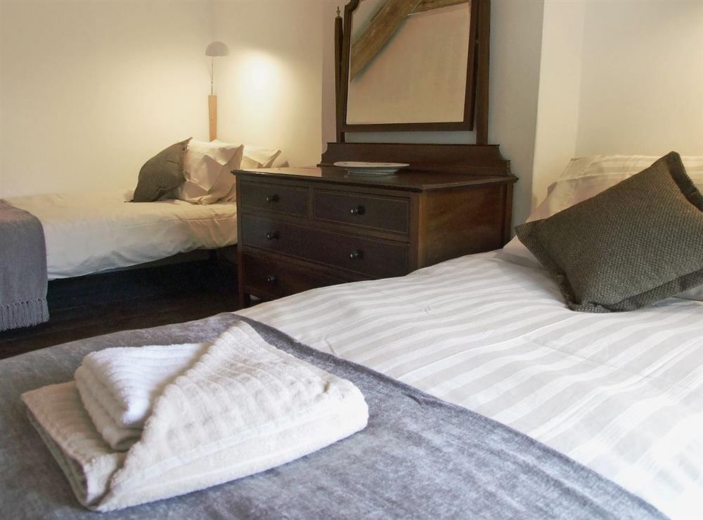Twin bedroom at Brynhoreb in Aberystwyth, Dyfed