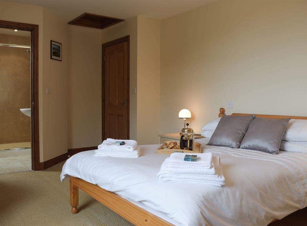 Double bedroom with en-suite (photo 2) at Brynymor Cottage in Llangennith, near Swansea, Glamorgan, West Glamorgan