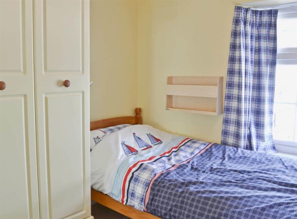 Single bedroom at Buckingham Cottage in Ventnor, Isle of Wight