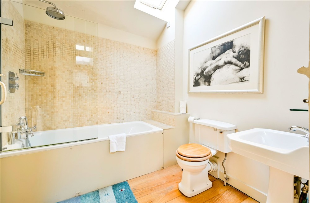 Buckingham Mews (photo 14) at Buckingham Mews in London, London