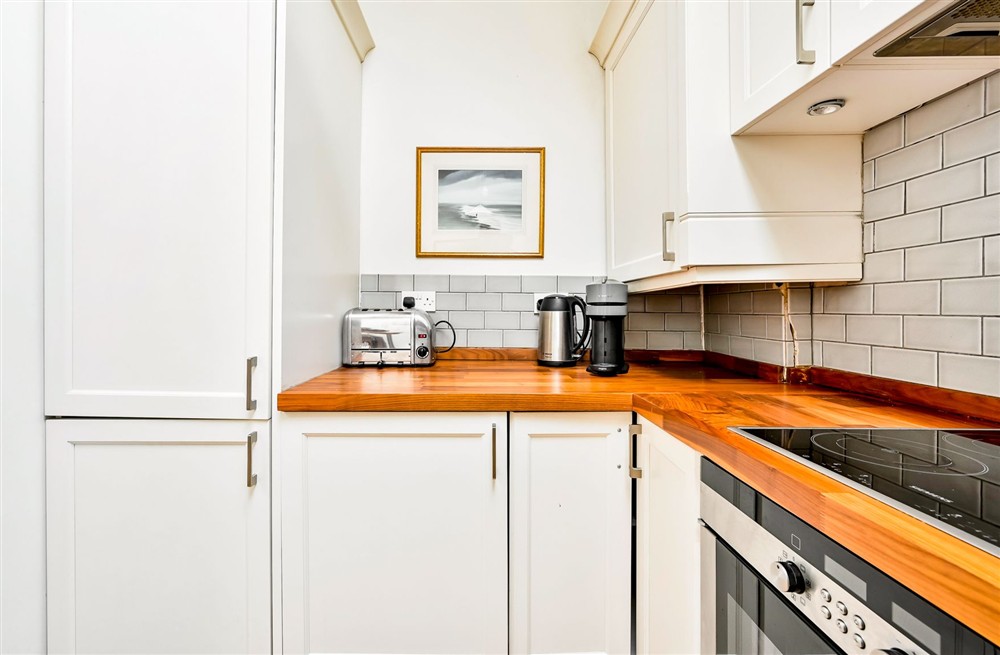Buckingham Mews (photo 8) at Buckingham Mews in London, London