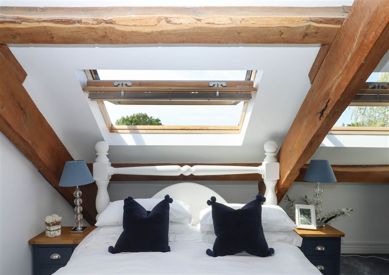 This is a bedroom (photo 2) at Buckleigh Lodge, Kingsteignton