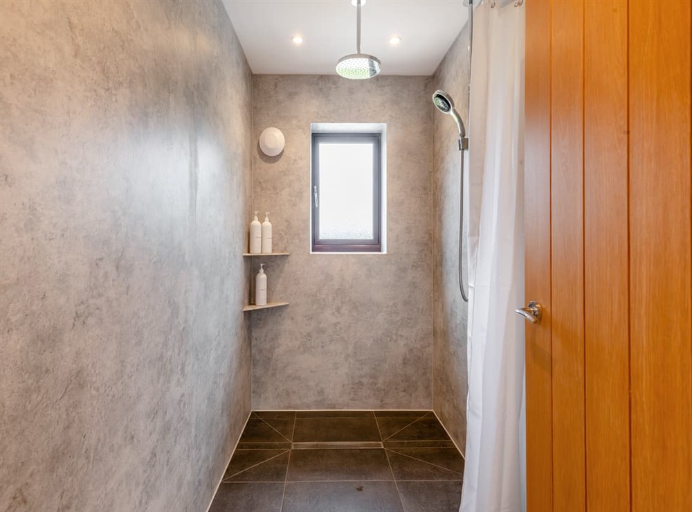 Bathroom (photo 3) at Bumble Bee Farm in Mattishall, near Dereham, Norfolk